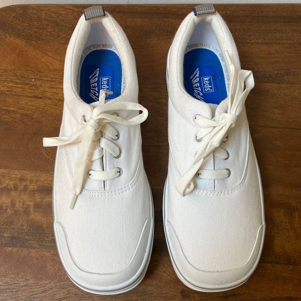 Keds Stretch White Canvas Sneakers Size 8.5 New